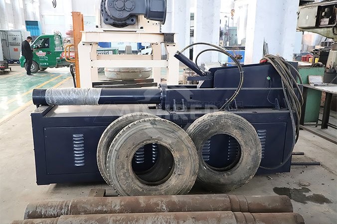 タイヤデビーダー