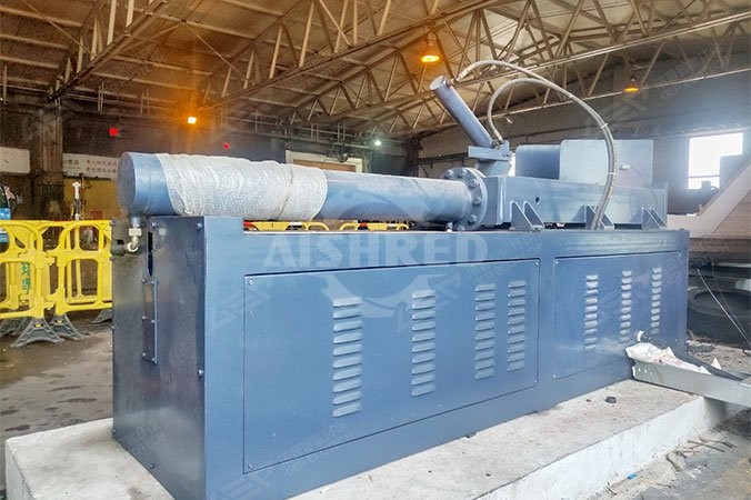 タイヤデビーダー