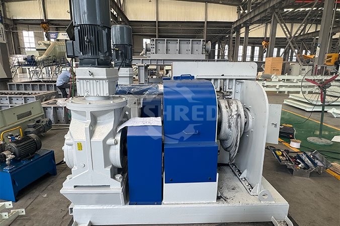 タイヤデビーダー